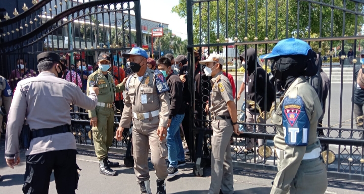 Ormas Mantra Geruduk Kantor Bupati Pati, Tuntut Seleksi Ulang Calon Sekda Kabupaten Pati 2021