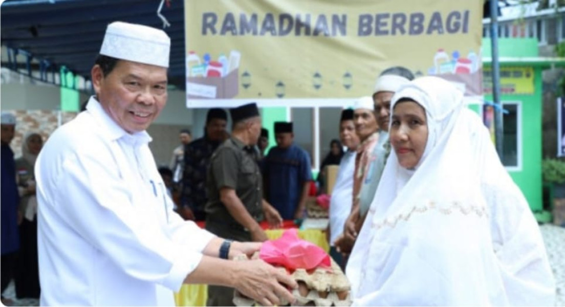Pj Sekda Inhil Ery Putra Apresiasi Kegiatan Ramadhan Berbagi Pengurus IDI Dan Musholla Baitul Mukharram Tembilahan