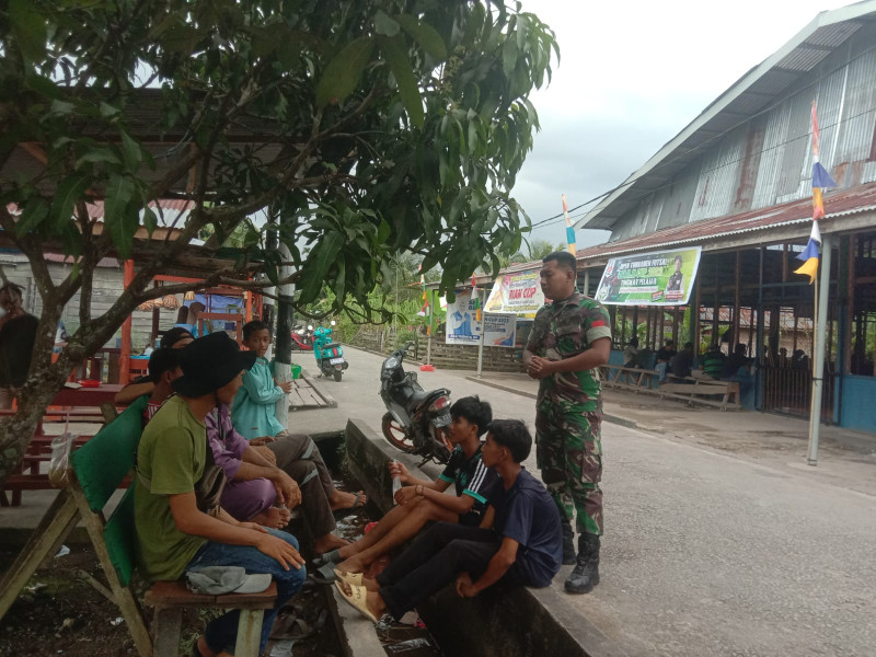 Masyarakat Kampung Pancasila Senang Didatangi Babinsa Koramil 06 Merbau