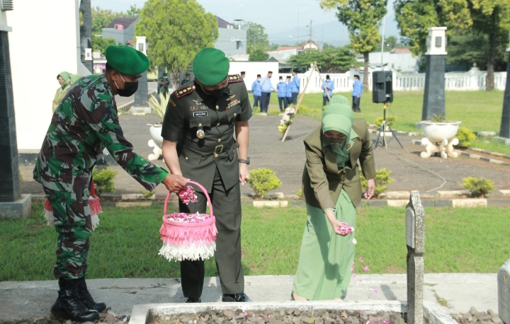 Sambut Hari Juang TNI AD Tahun 2021, Kodim 0718/Pati Ziarah di Taman Makam Pahlawan Giri Dharma