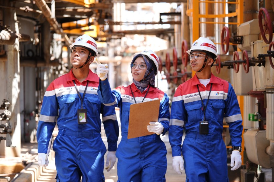 Kisah Kartini Energi Masa Kini:  Perjalanan Ibu Tangguh Menjaga Denyut Energi Kilang Dumai dan Keluarga
