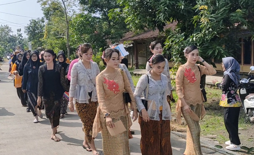Tujuh Bidadari Turun Langsung Memeriahkan Acara Sedekah Bumi di Desa Kudur