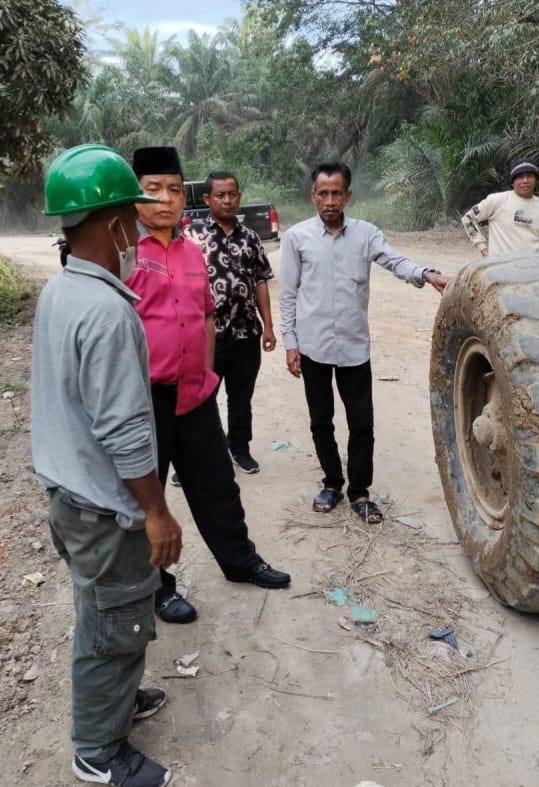 Jalan Sp 7 Desa Bagan Tujuh Mendapat Perhatian Wakil Rakyat 