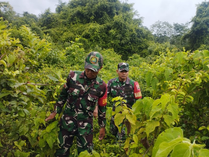 Babinsa Serma Eri Tegaskan Larangan Buka Lahan dengan Cara Membakar