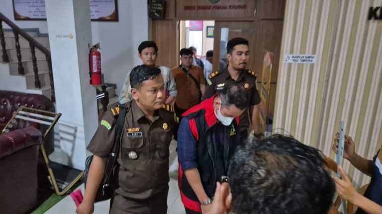 Kejari Rohul Berhasil Tetapkan Tersangka Dugaan Kasus Penyalahgunaan Penyaluran Pupuk Bersubsidi