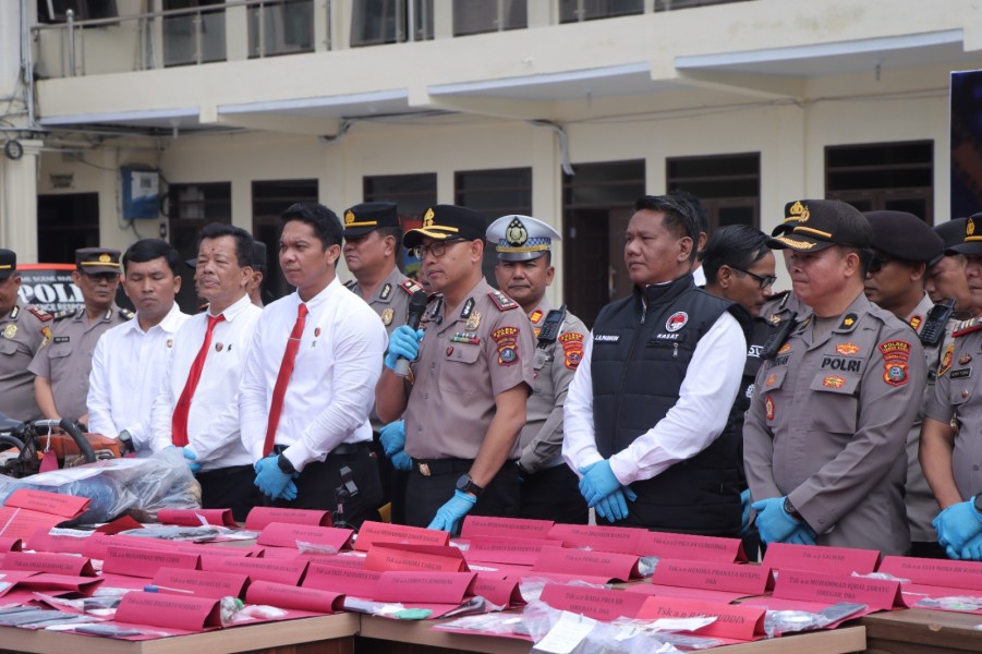 Polres Karo Tuntaskan Puluhan Kasus dalam 100 Hari, Kapolres : “Kami Tidak Bisa Bekerja Sendiri”