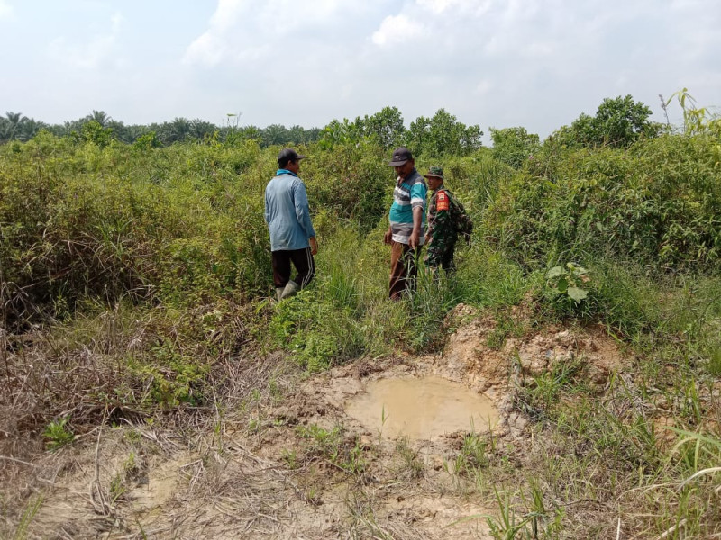 Merawat Hutan Adalah Salah Satu Instruksi Sertu Jainal Arifin
