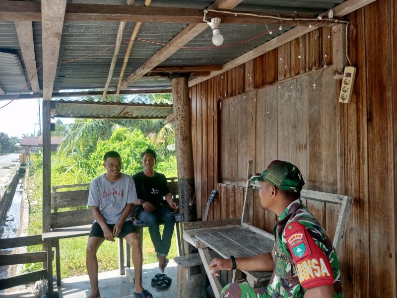 Warga Apresiasi Kehadiran Babinsa di Kampung Pancasila Merbau