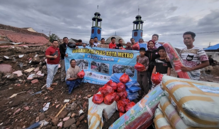Bantu Korban Bencana Cianjur, FPII Korwil Metro Lampung Galang Solidaritas Bersama Organisasi Pers Lain