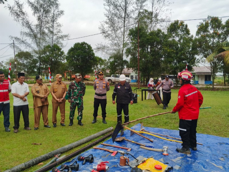Polsek Bonai Darussalam Perkuat Kesiapsiagaan Karhutla, Seluruh Elemen Ikuti Apel dan Simulasi Penanganan Kebakaran