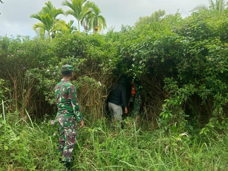 Patroli Babinsa di Desa Tanjung Pisang Demi Cegah Karhutla