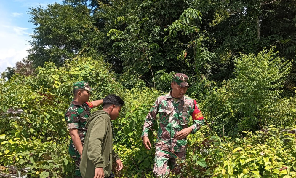 Babinsa Koramil 06/Merbau Ajak Warga Desa Selat Akar Bersama Cegah Karhutla