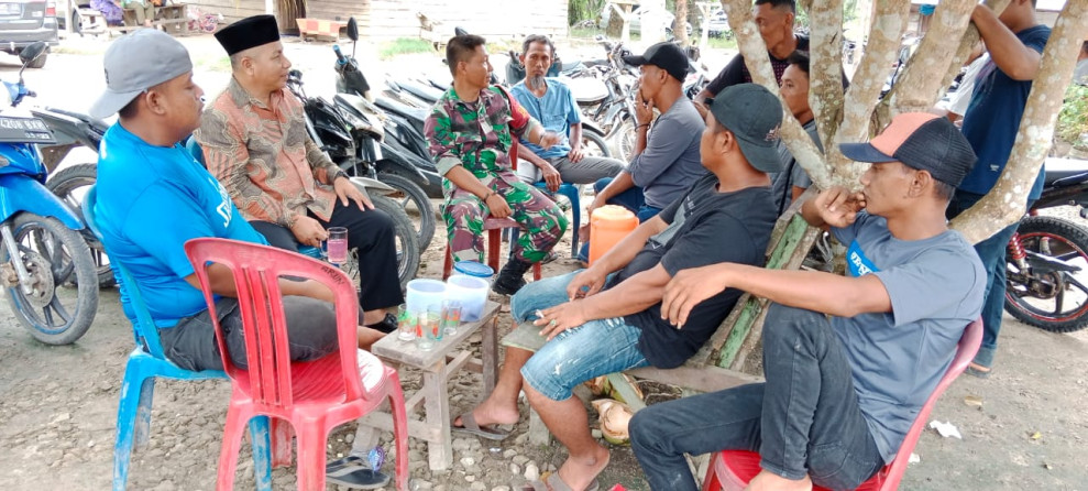 Eratkan Silaturahmi, Serda Bambang Irwanto Temui Masyarakat