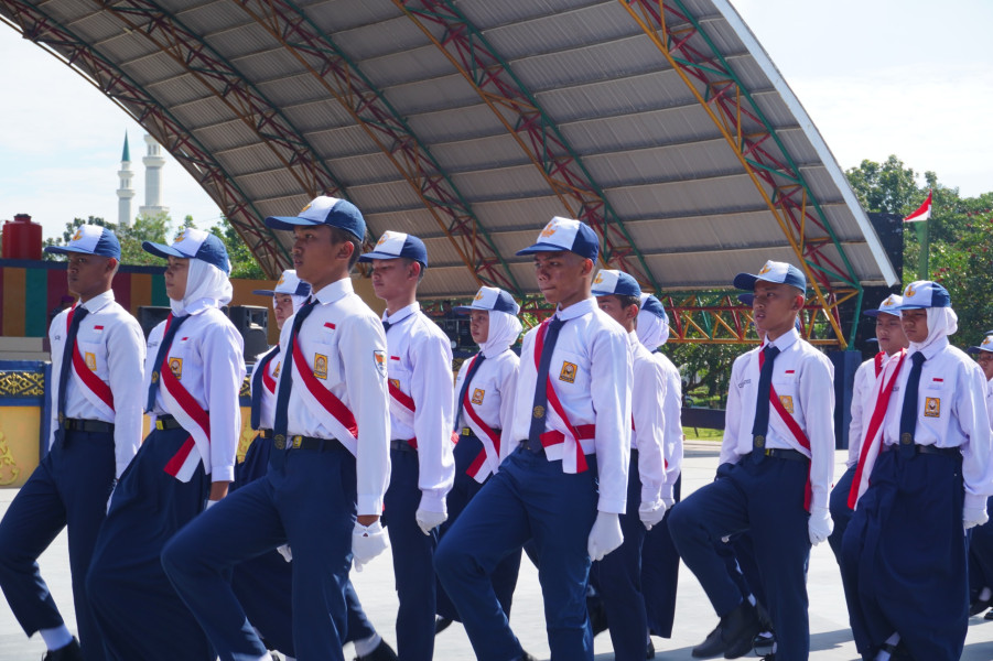 Taman Bukit Gelanggang Dipenuhi Keceriaan Siswa dalam Lomba PBB HUT TNI ke-79