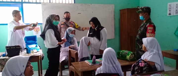 Pelaksanaan Giat BIAS Di SDN Jeruk Dipantau Oleh Bhabinkamtibmas Dan Babinsa