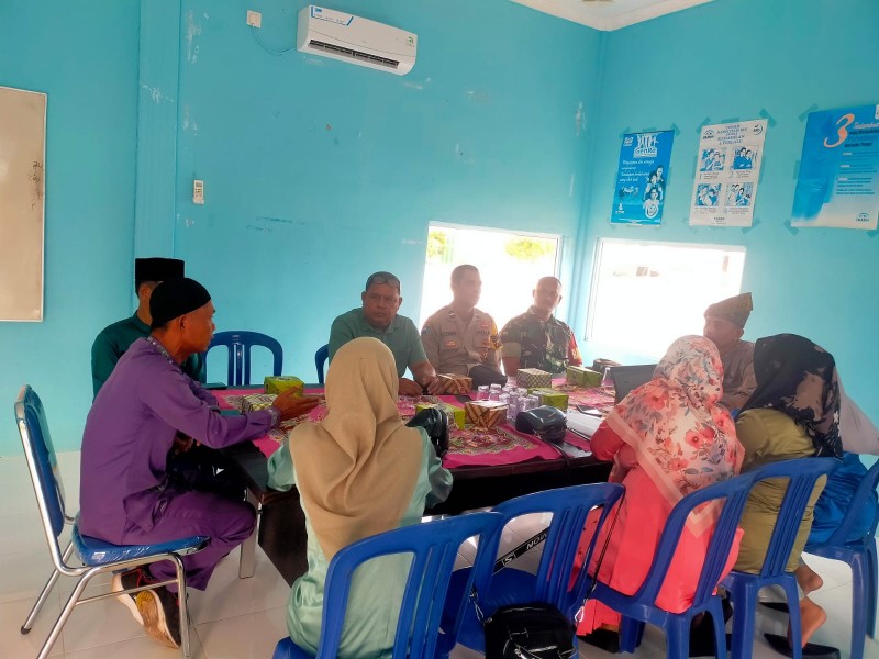 Lewat Kampung Pancasila, Sertu Ansari Edukasi Hidup Rukun dan Bersih