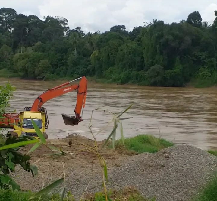PUPR Tebo Lakukan Pembiaran Terhadap PT Selaras Restu Abadi, Tanpa Izin Lakukan Pengambilan Sirtu