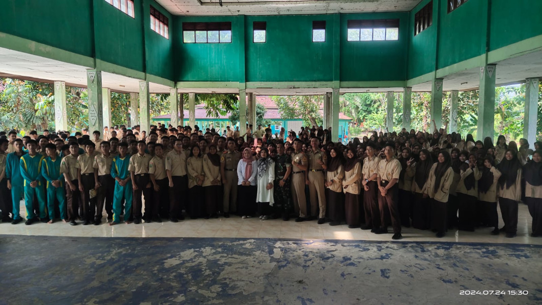 Sambutan Hangat Siswa SMAN Binsus Saat Sosialisasi Akmil Oleh Kodim 0320/Dumai