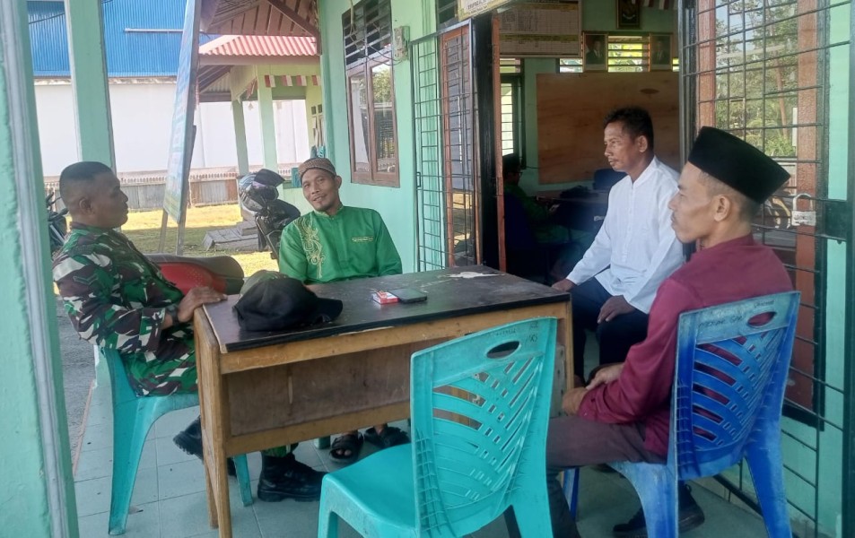 Kompak Hadapi Tantangan Wilayah, Babinsa dan Lurah Duduk Bersama Cari Solusi