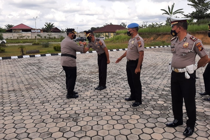 Kenaikan Pangkat, Kapolres Rohul Bertindak Sebagai Inspektur Upacara