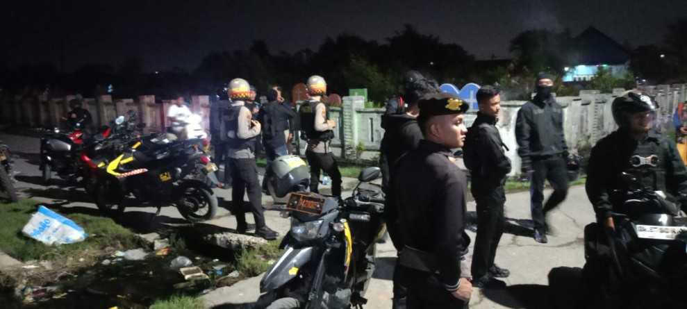 Tawuran Antar Warga dan Ormas Pecah di Sicanang Belawan, Polisi Amankan Pelaku Bersenjata Tajam