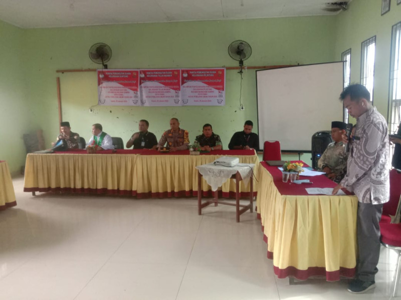 Dukung Pemilu Damai, Pelda Hendrianto Hadiri Kegiatan Pelantikan KPPS